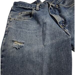 Wrangler Mens Superior Comfort Blue Jeans 31 x 30  Lightly Faded and Thrashed